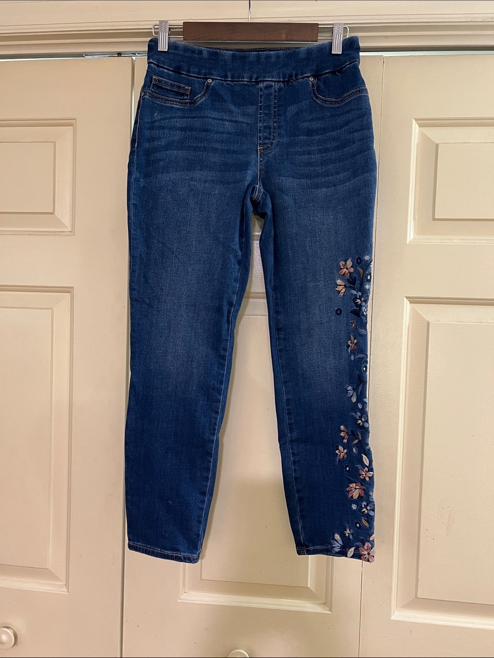 Chico's Dark Blue Cropped Jeans with Floral Embroidery